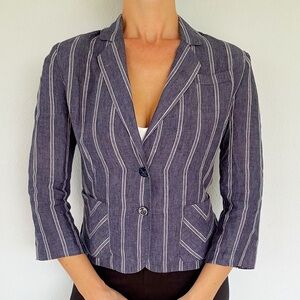 CAbi blue white linen pinstripe print crop sleeve double button blazer size 4